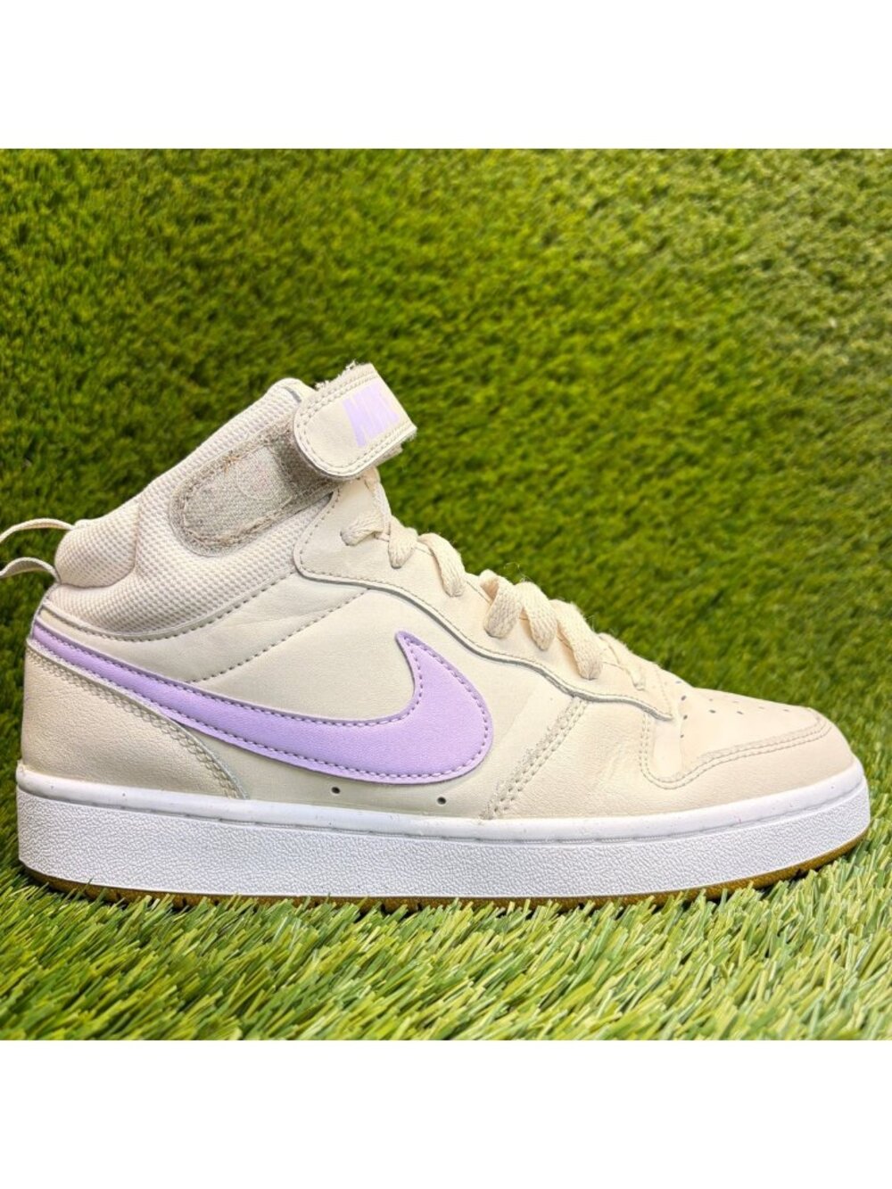 Nike Court Borough Mid 2 Girls Size 6Y Cream Purple Athletic Shoes Sneakers